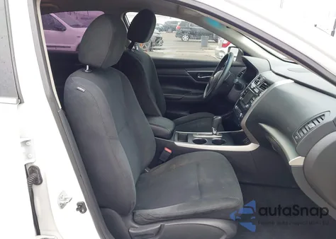 2015 Nissan Altima 2.5 S из США, поврежденный, VIN 1N4AL3AP2FN904796